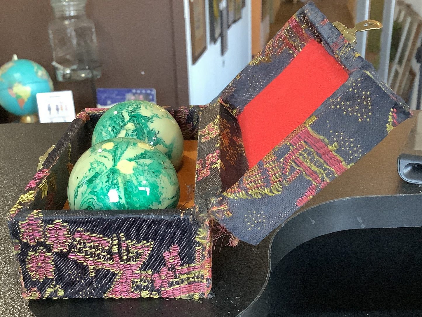 Vintage Chinese Dacige Baoding Balls