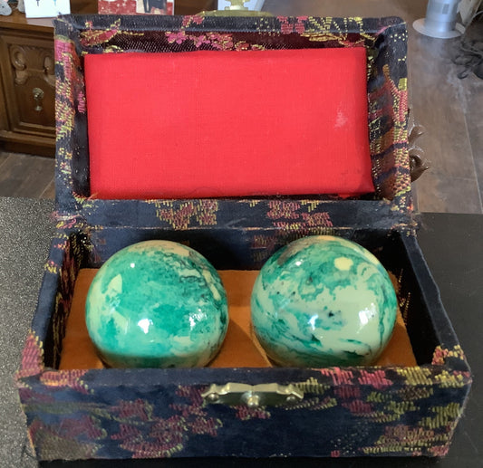 Vintage Chinese Dacige Baoding Balls