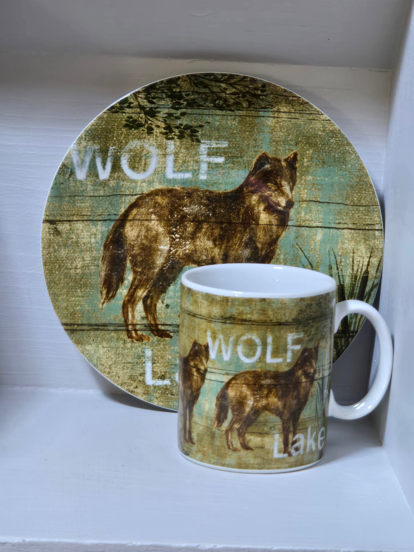 Wolf lake dish and cup