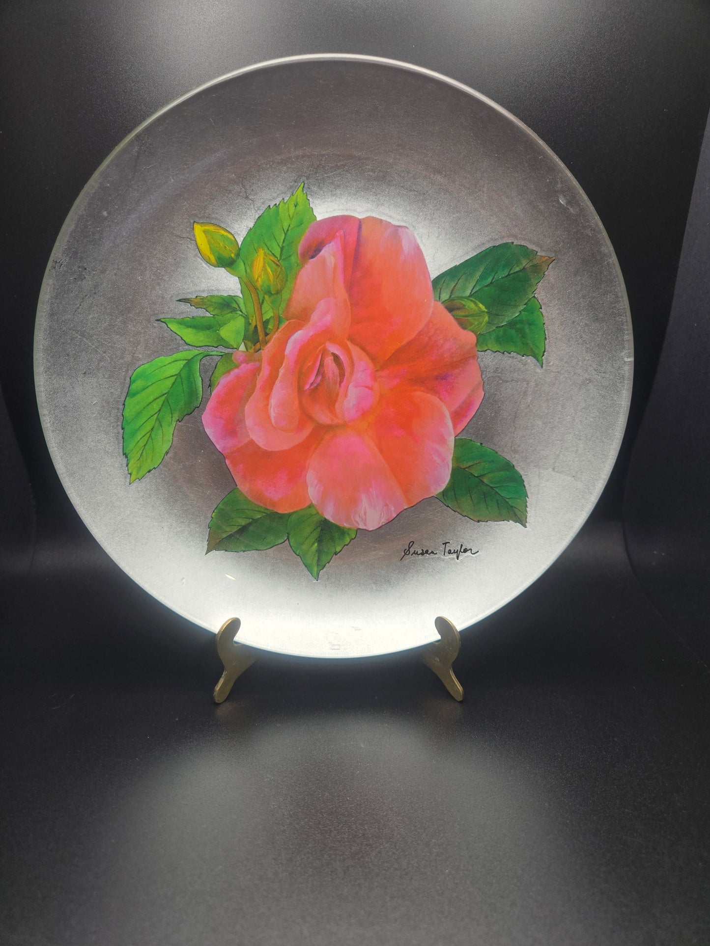 Pink rose dish