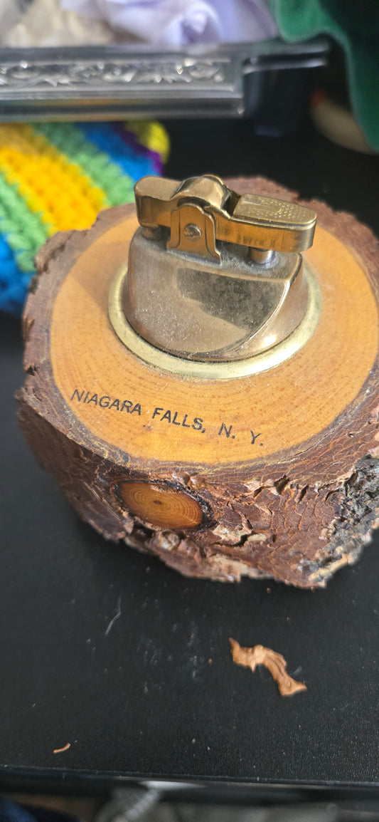 Vintage Niagara Falls Lighter 