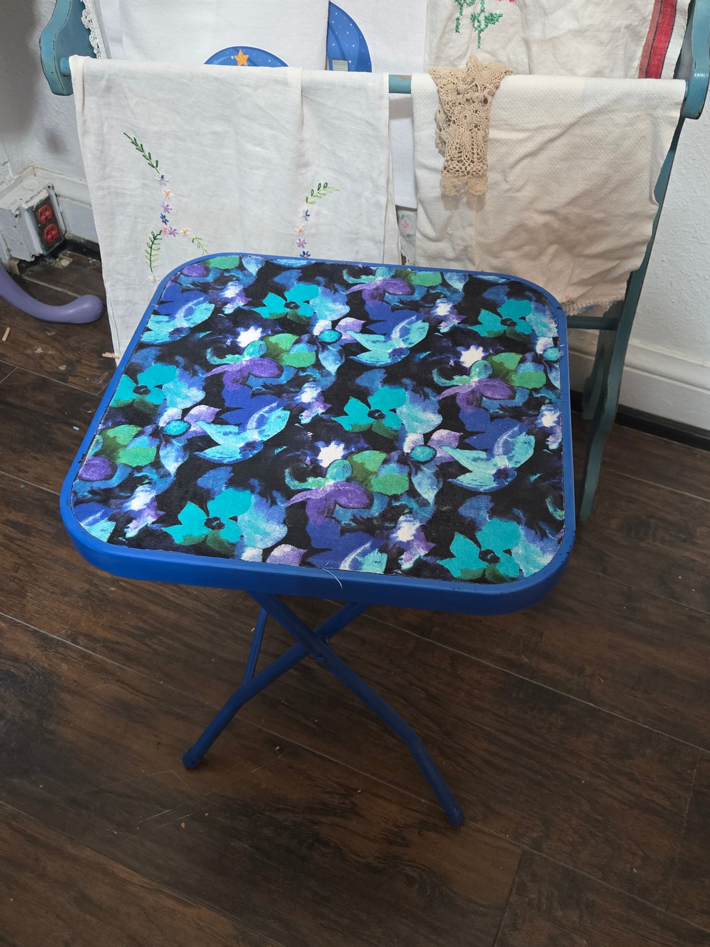 Fold up table with purple